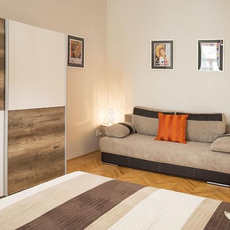 Modern Apartment Zlatnicka 8 Прага Екстер'єр фото